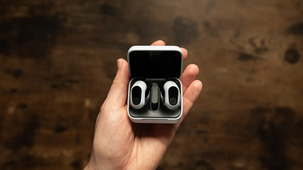 بررسی ایربادز اینزون سونی