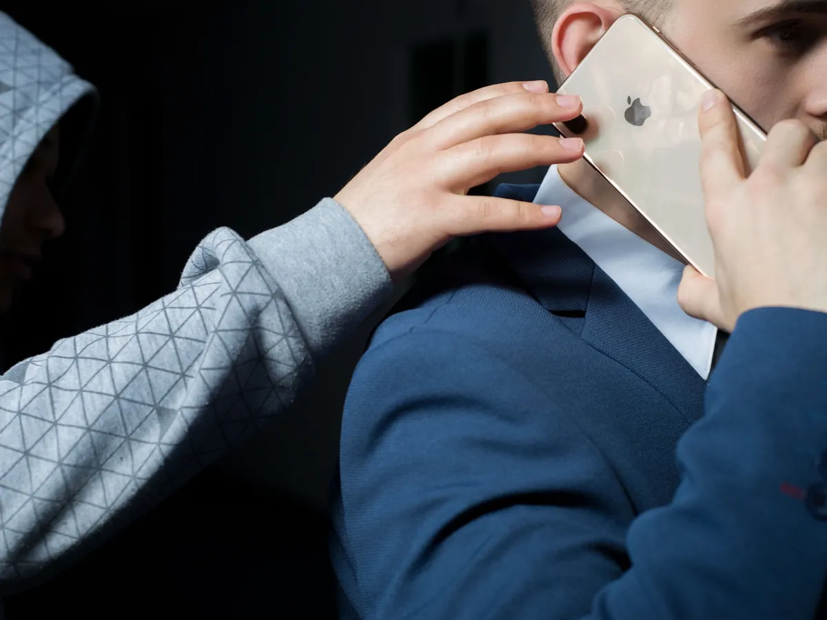 ردیابی گوشی آیفون با iOS17