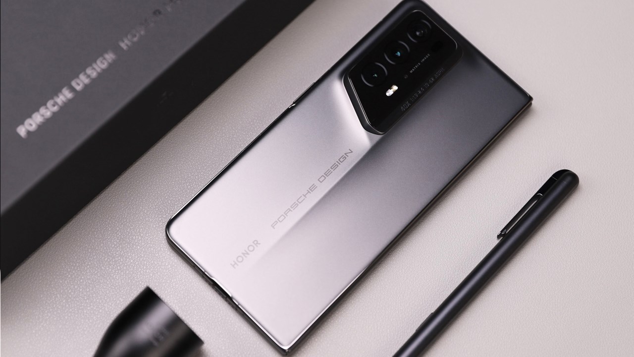 گوشی آنر مجیک V2 RSR پورشه دیزاین