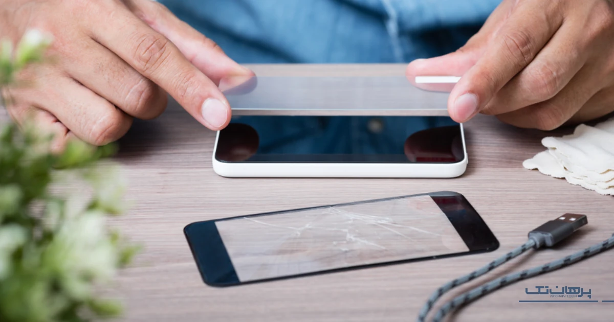 آیا گلس برای گوشی لازم است