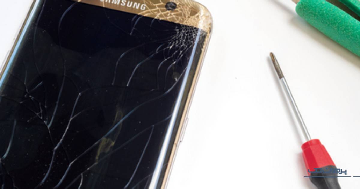 شکستگی و ترک روی صفحه نمایش گوشی سامسونگ