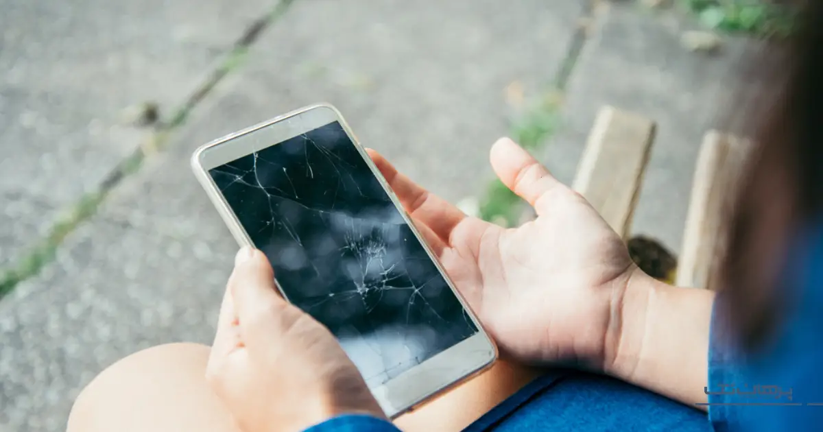 تاثیر خط و خش روی صفحه نمایش گوشی